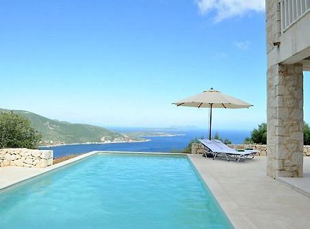 Urania Luxury Villas Pondi Eksteriør billede