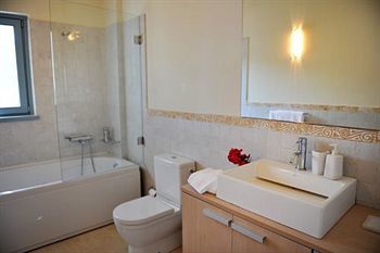 Urania Luxury Villas Pondi Eksteriør billede